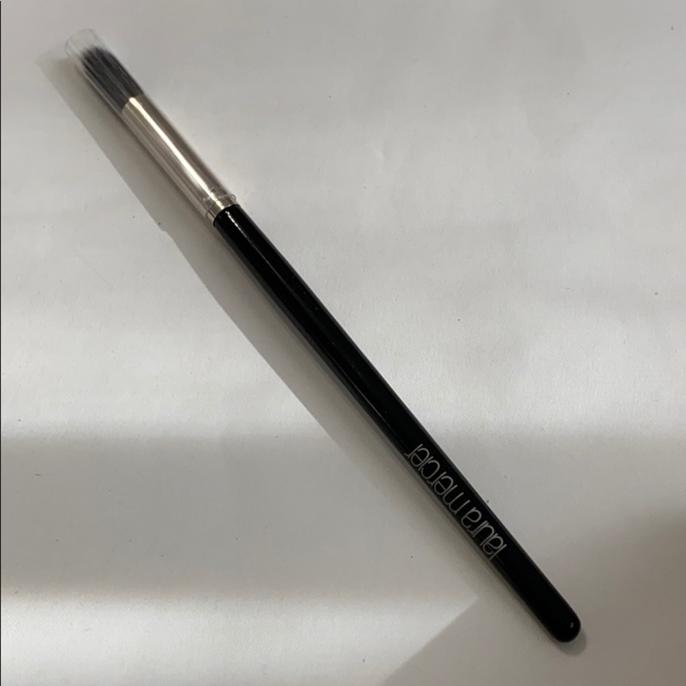 Laura Mercier - Finishing Eye Brush